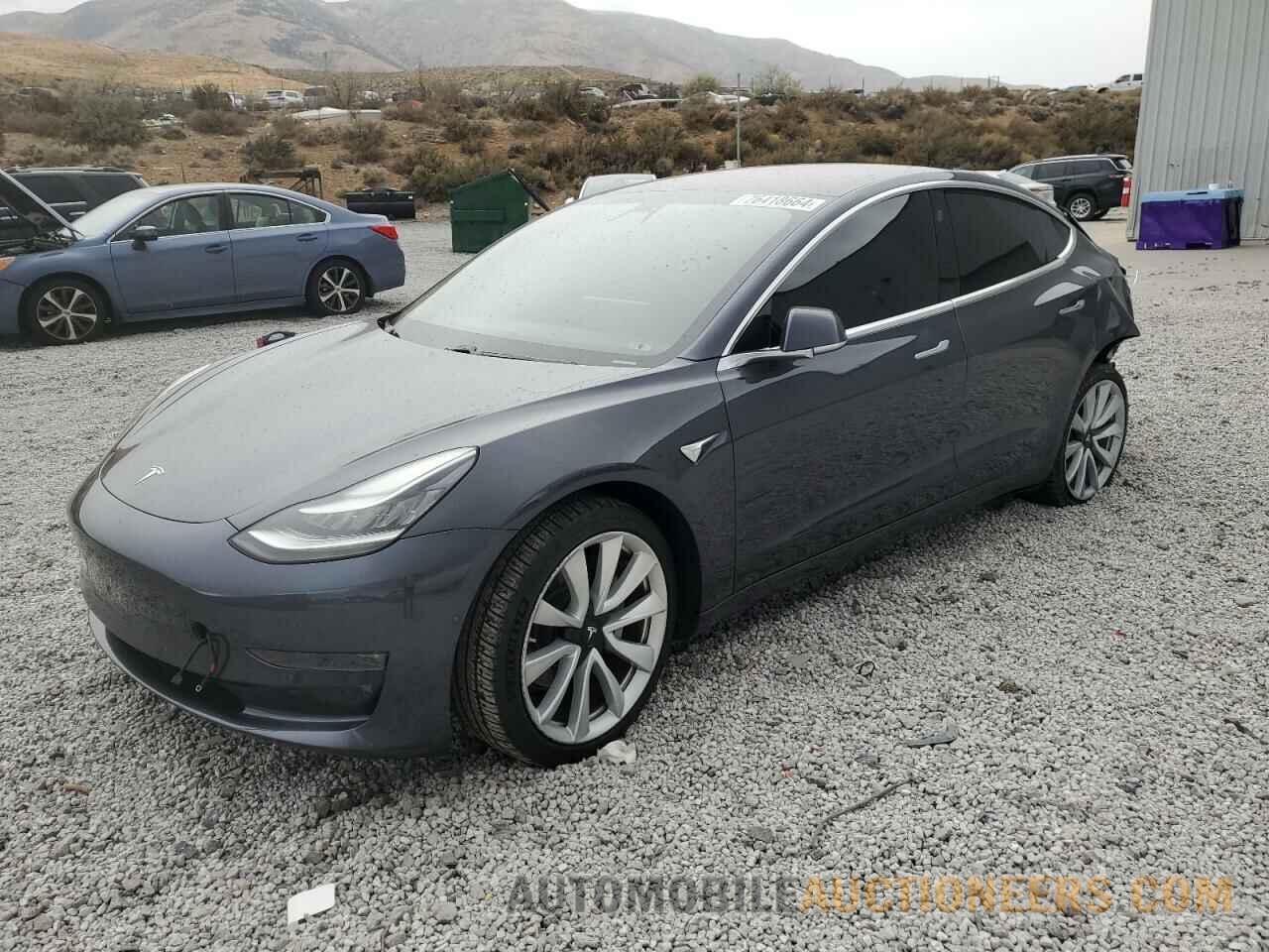 5YJ3E1EB3JF090987 TESLA MODEL 3 2018