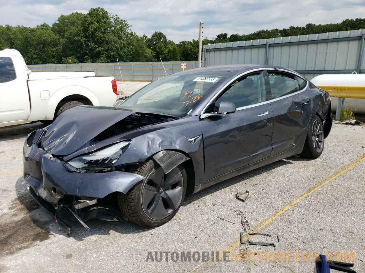 5YJ3E1EB3JF091055 TESLA MODEL 3 2018