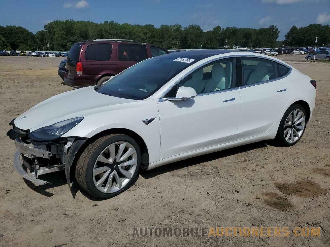 5YJ3E1EB3JF101177 TESLA MODEL 3 2018