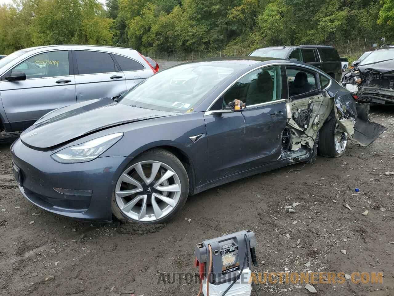 5YJ3E1EB3JF116469 TESLA MODEL 3 2018