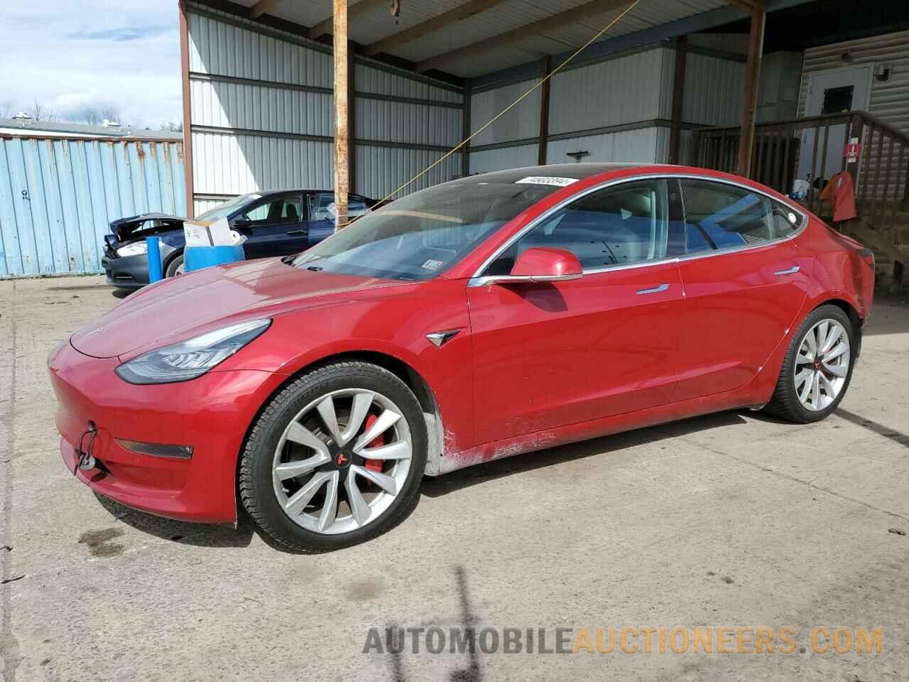 5YJ3E1EB3JF117363 TESLA MODEL 3 2018