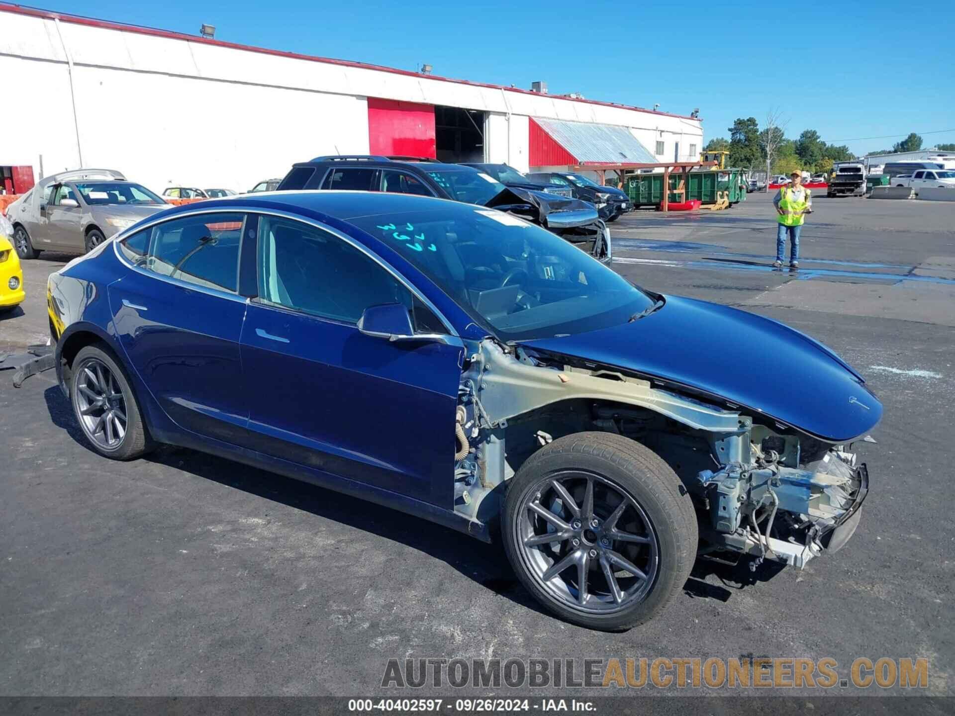 5YJ3E1EB3JF120392 TESLA MODEL 3 2018