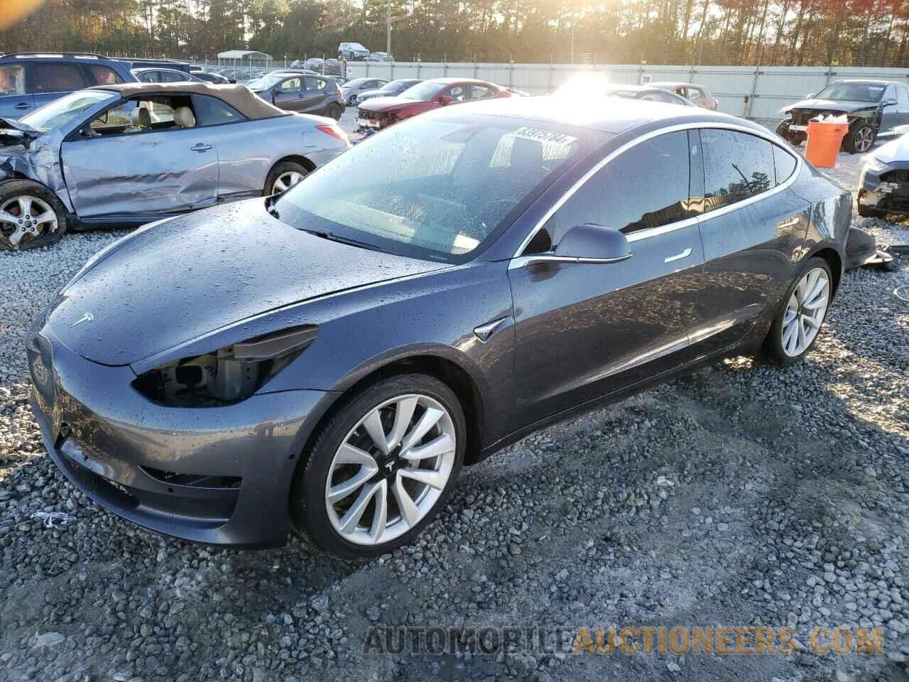 5YJ3E1EB3JF121171 TESLA MODEL 3 2018