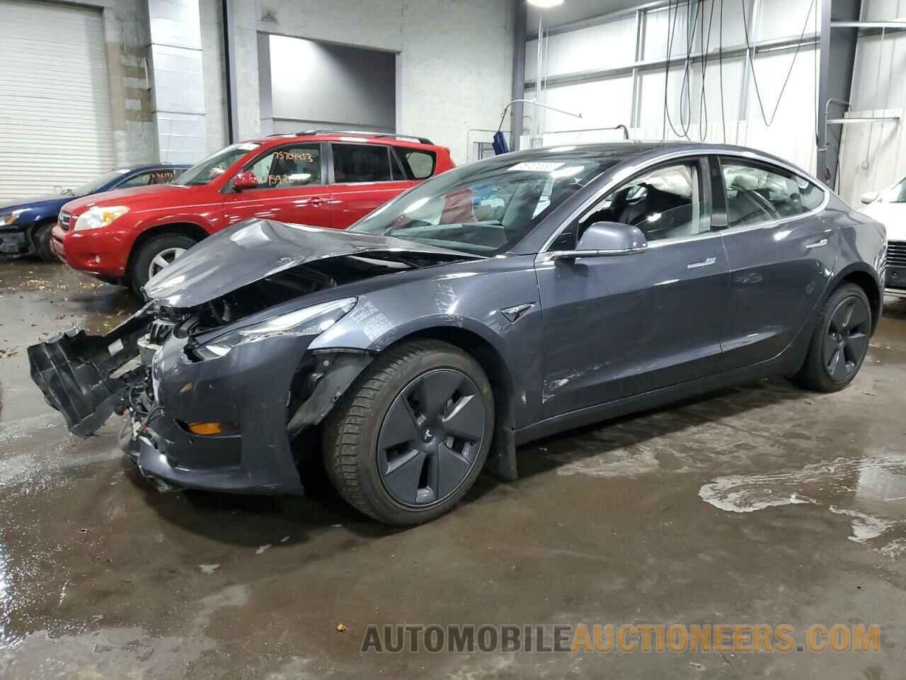 5YJ3E1EB3JF130422 TESLA MODEL 3 2018