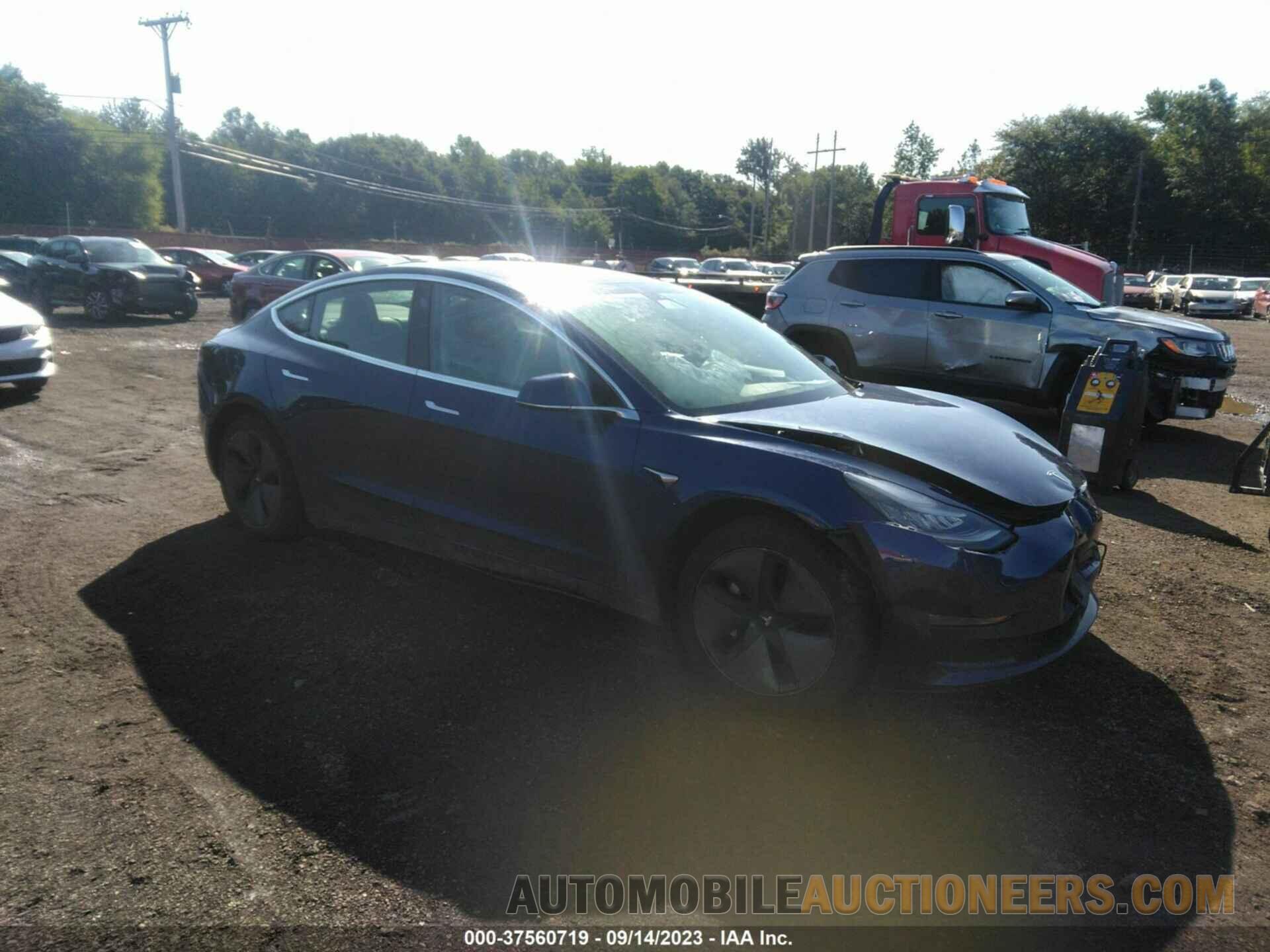 5YJ3E1EB3JF130937 TESLA MODEL 3 2018