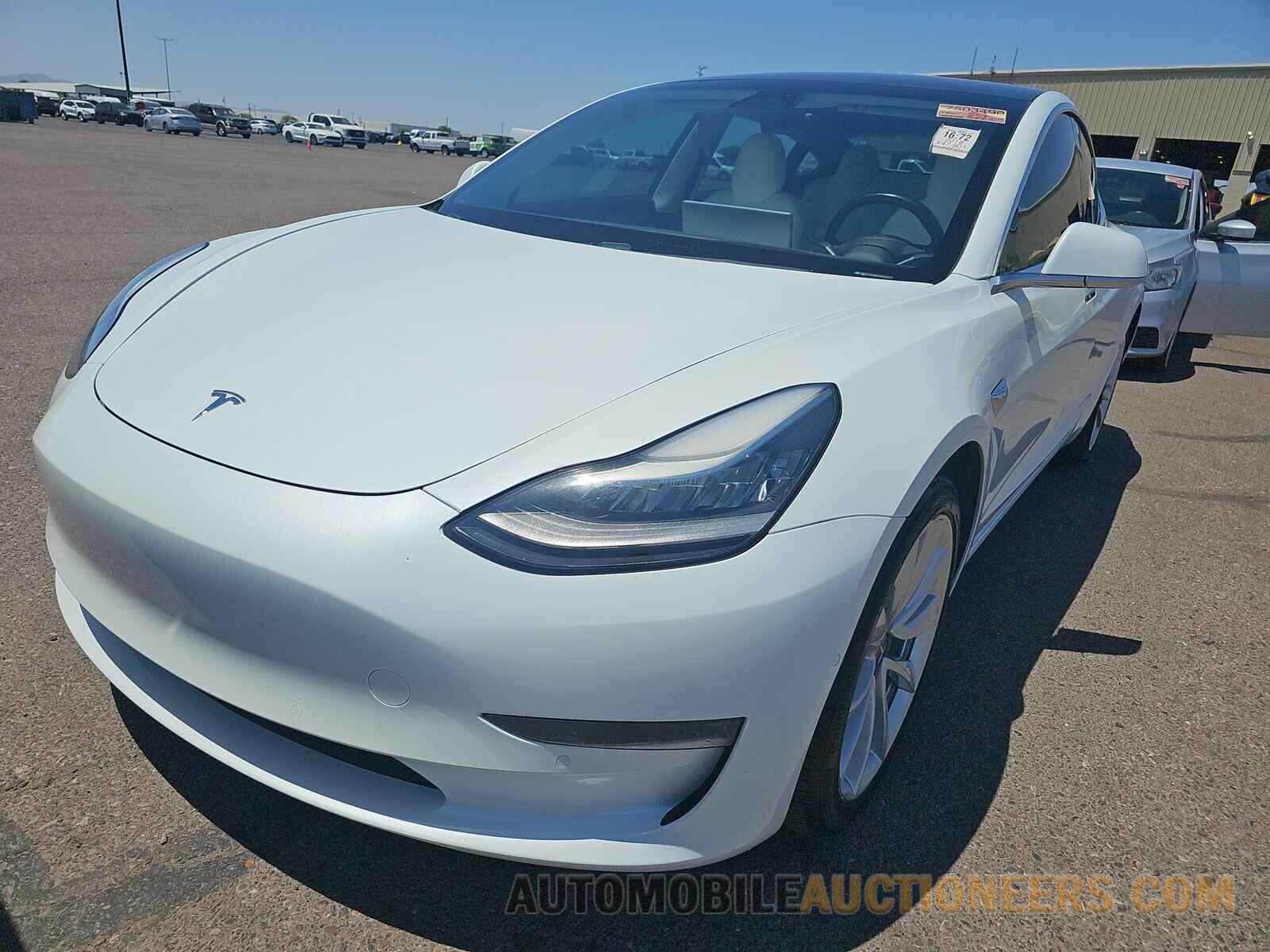 5YJ3E1EB3JF135538 Tesla Model 3 2018