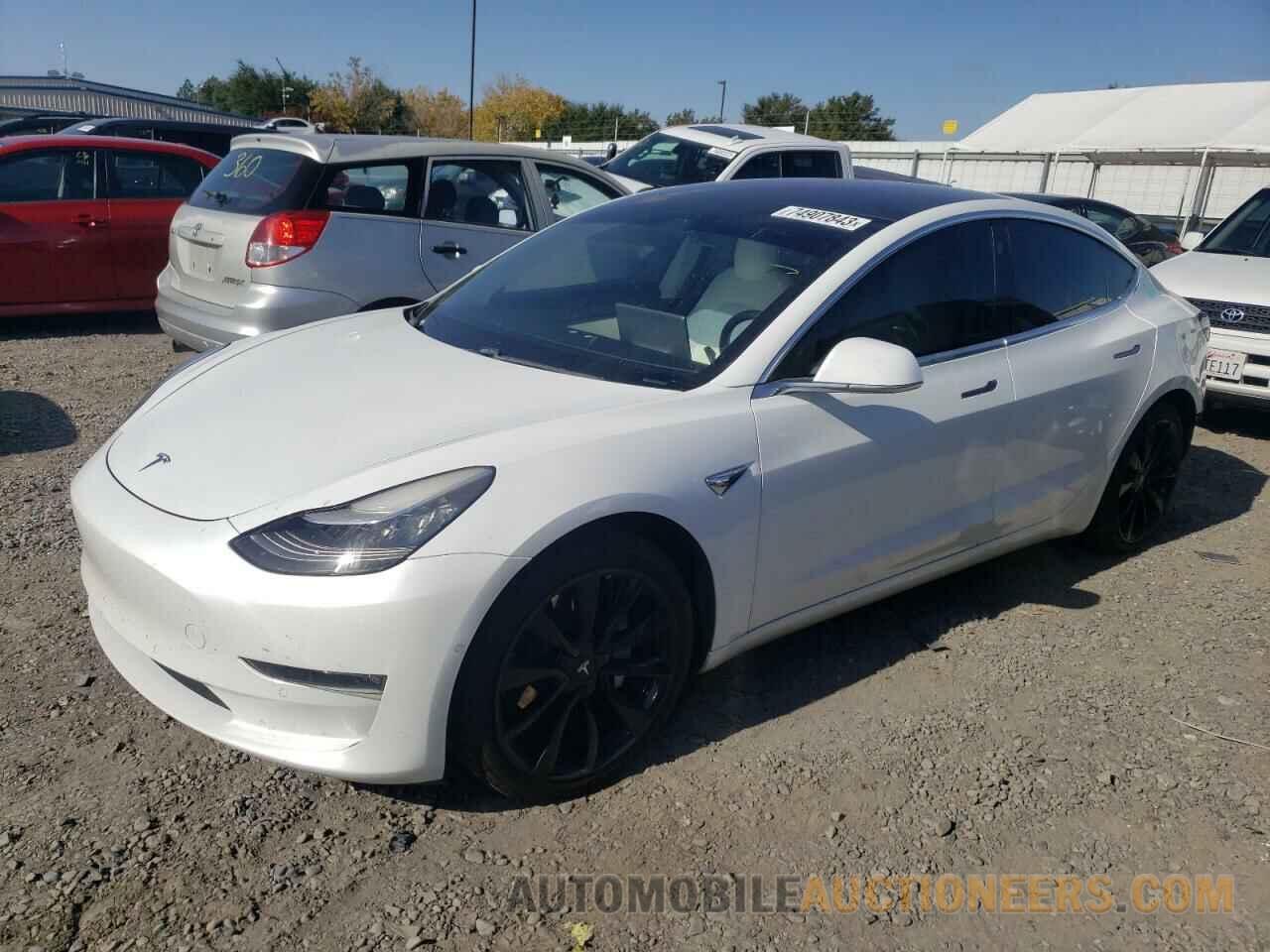 5YJ3E1EB3JF135605 TESLA MODEL 3 2018