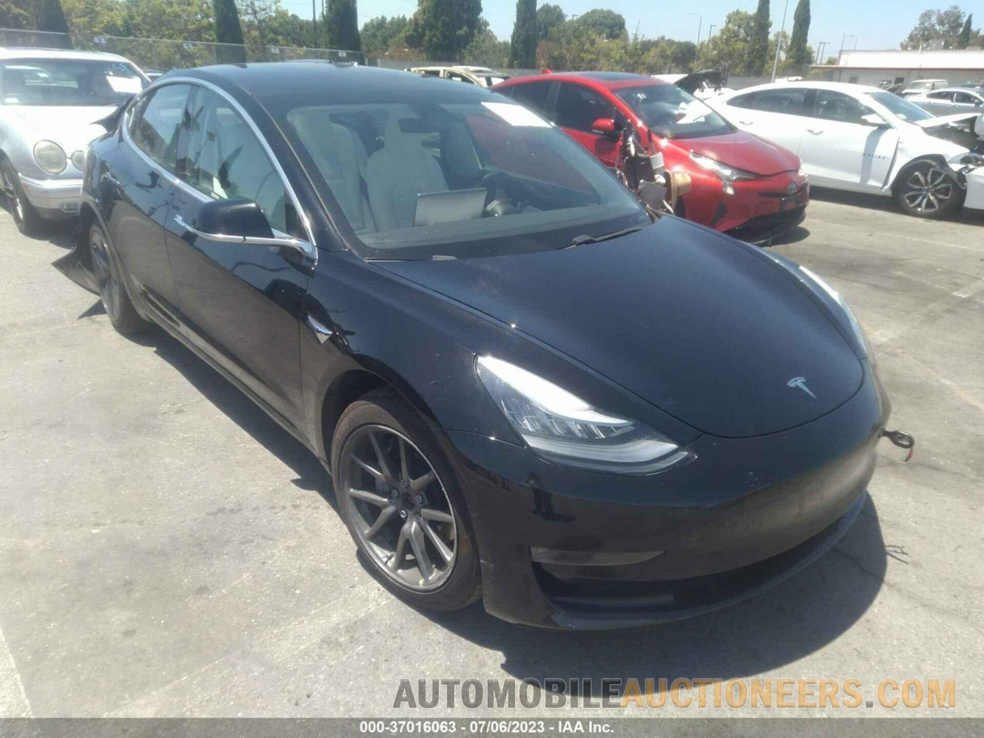 5YJ3E1EB3JF170533 TESLA MODEL 3 2018