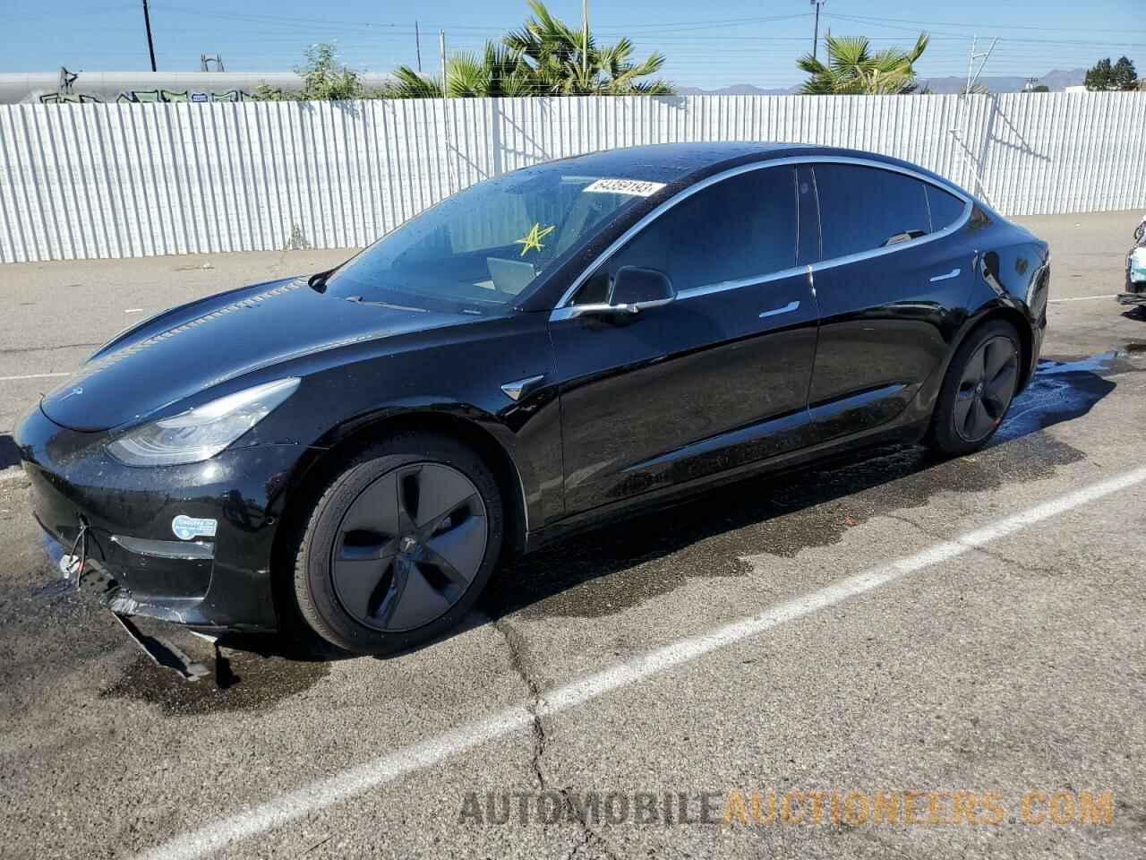 5YJ3E1EB3JF184318 TESLA MODEL 3 2018