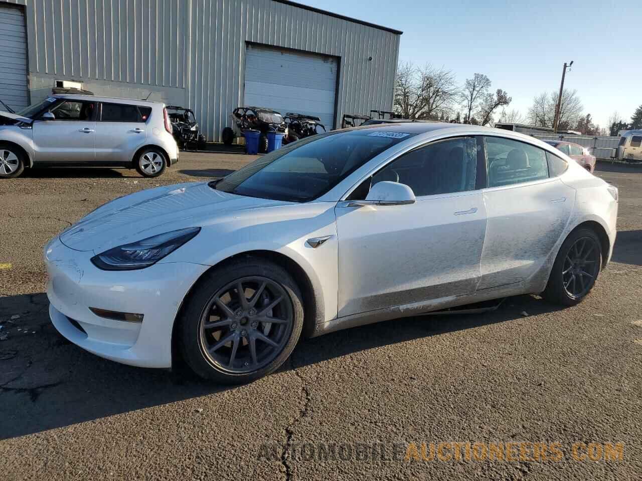 5YJ3E1EB3KF199791 TESLA MODEL 3 2019