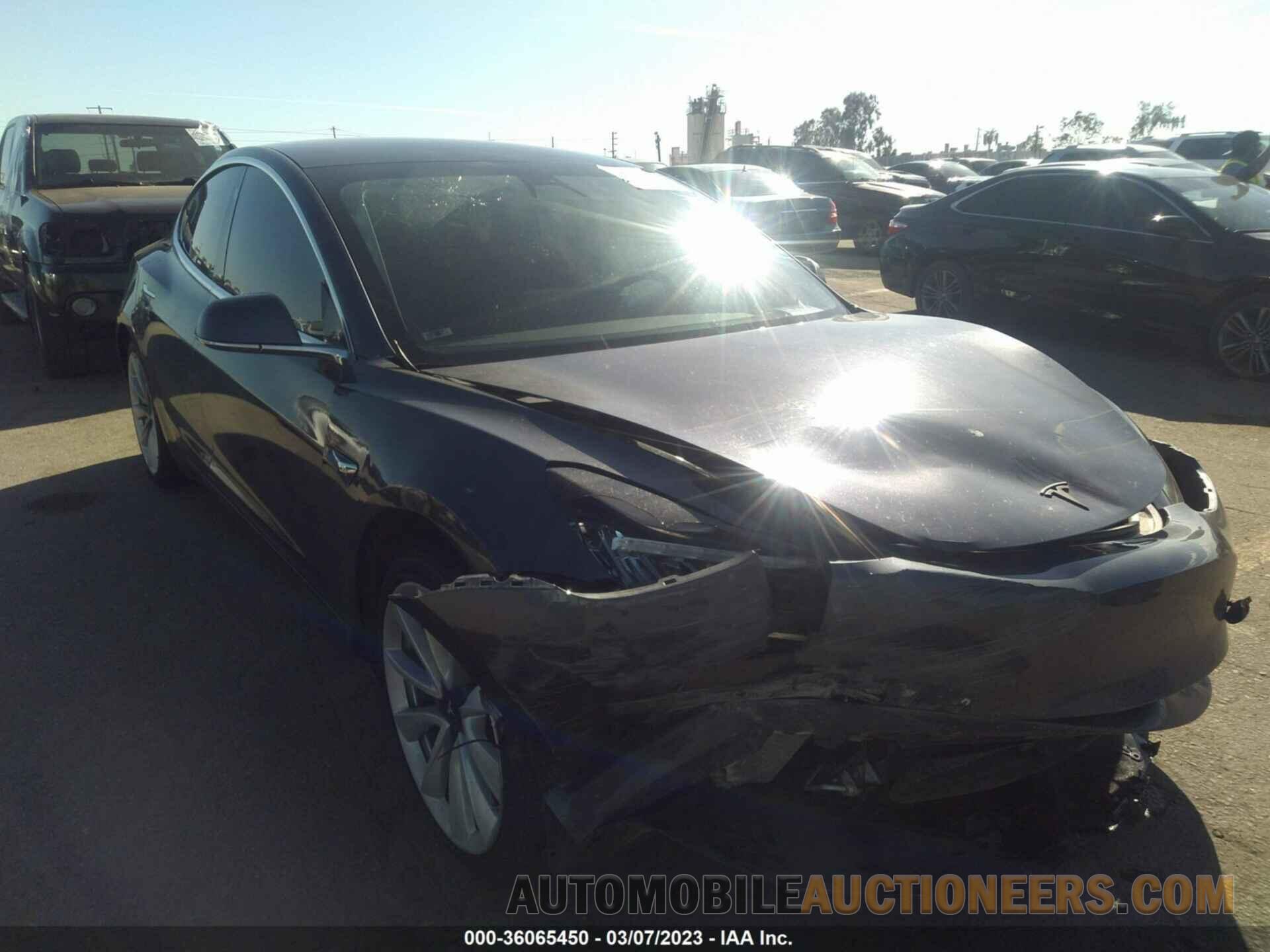 5YJ3E1EB3KF205895 TESLA MODEL 3 2019