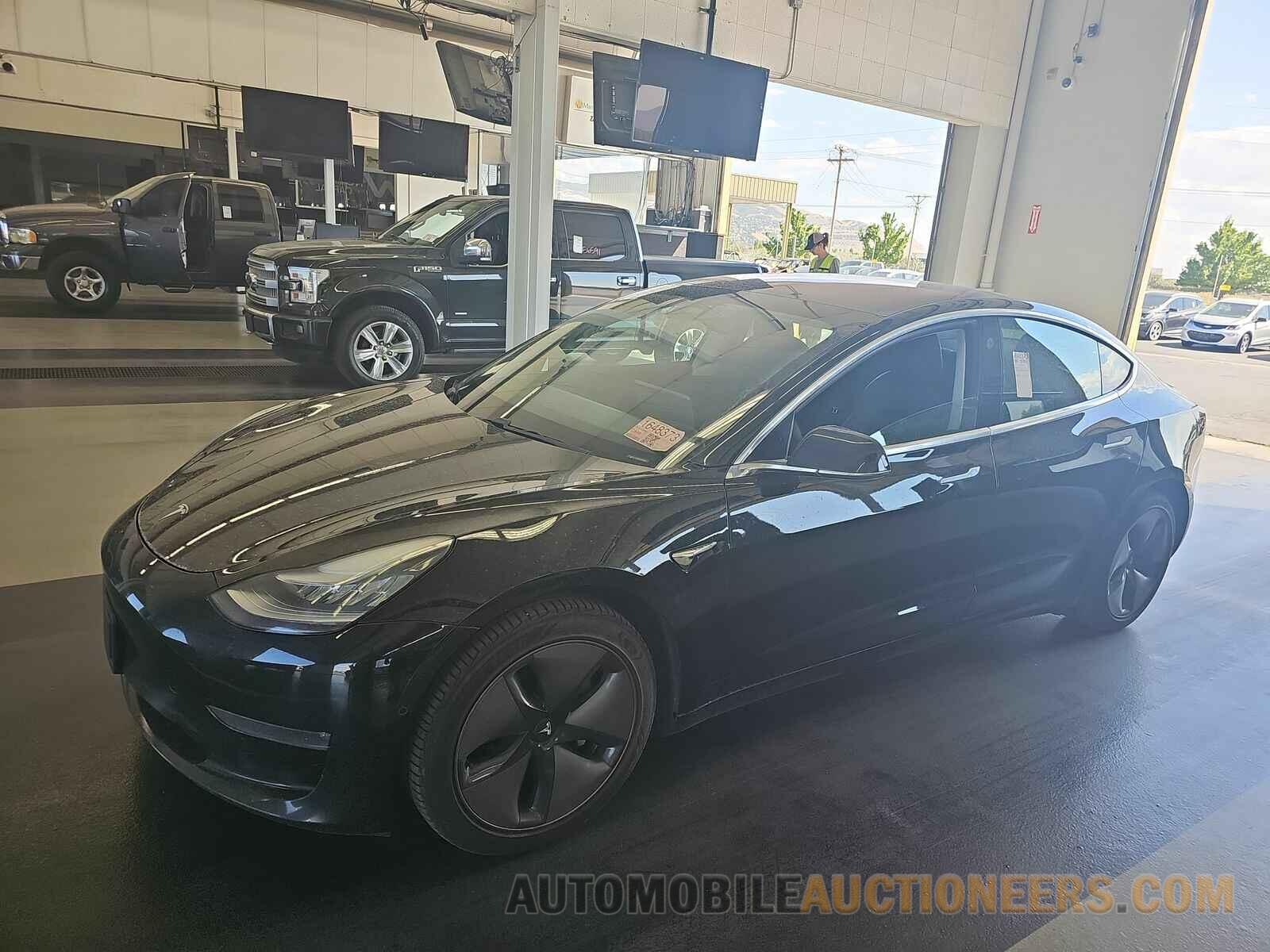 5YJ3E1EB3KF208599 Tesla Model 3 2019