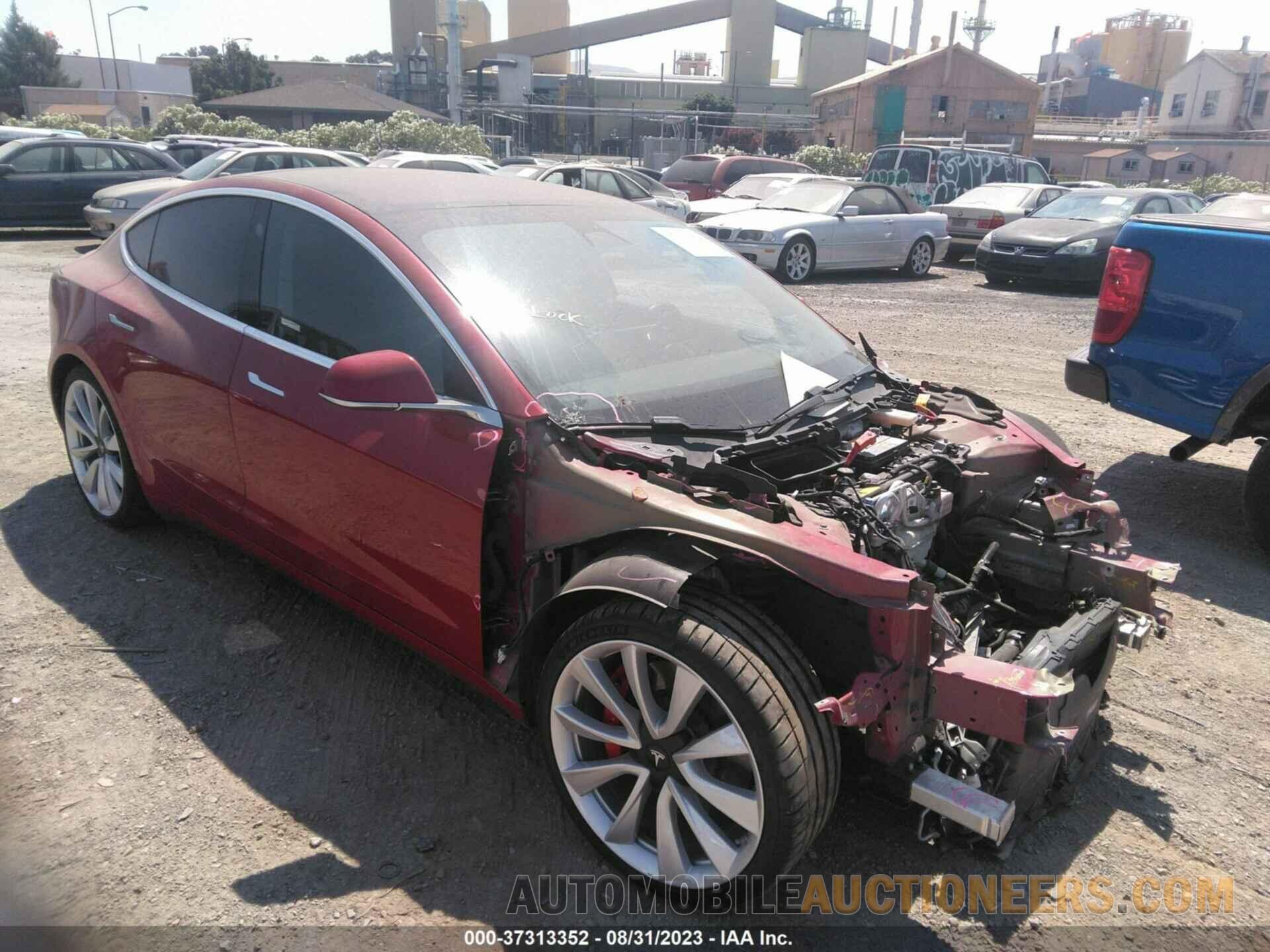 5YJ3E1EB3KF237682 TESLA MODEL 3 2019