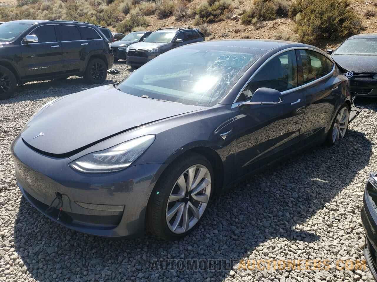 5YJ3E1EB3KF389123 TESLA MODEL 3 2019