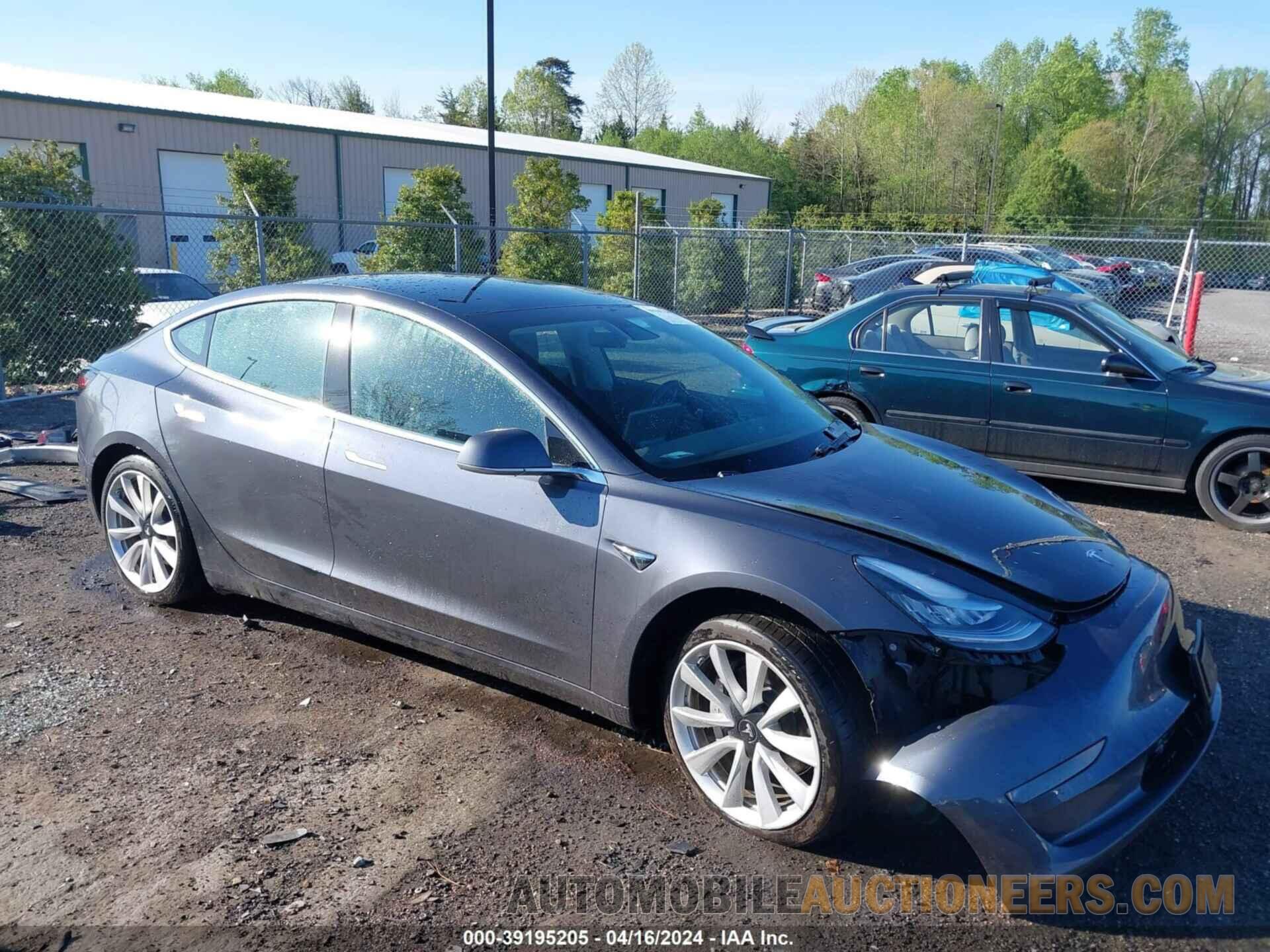 5YJ3E1EB3KF389476 TESLA MODEL 3 2019