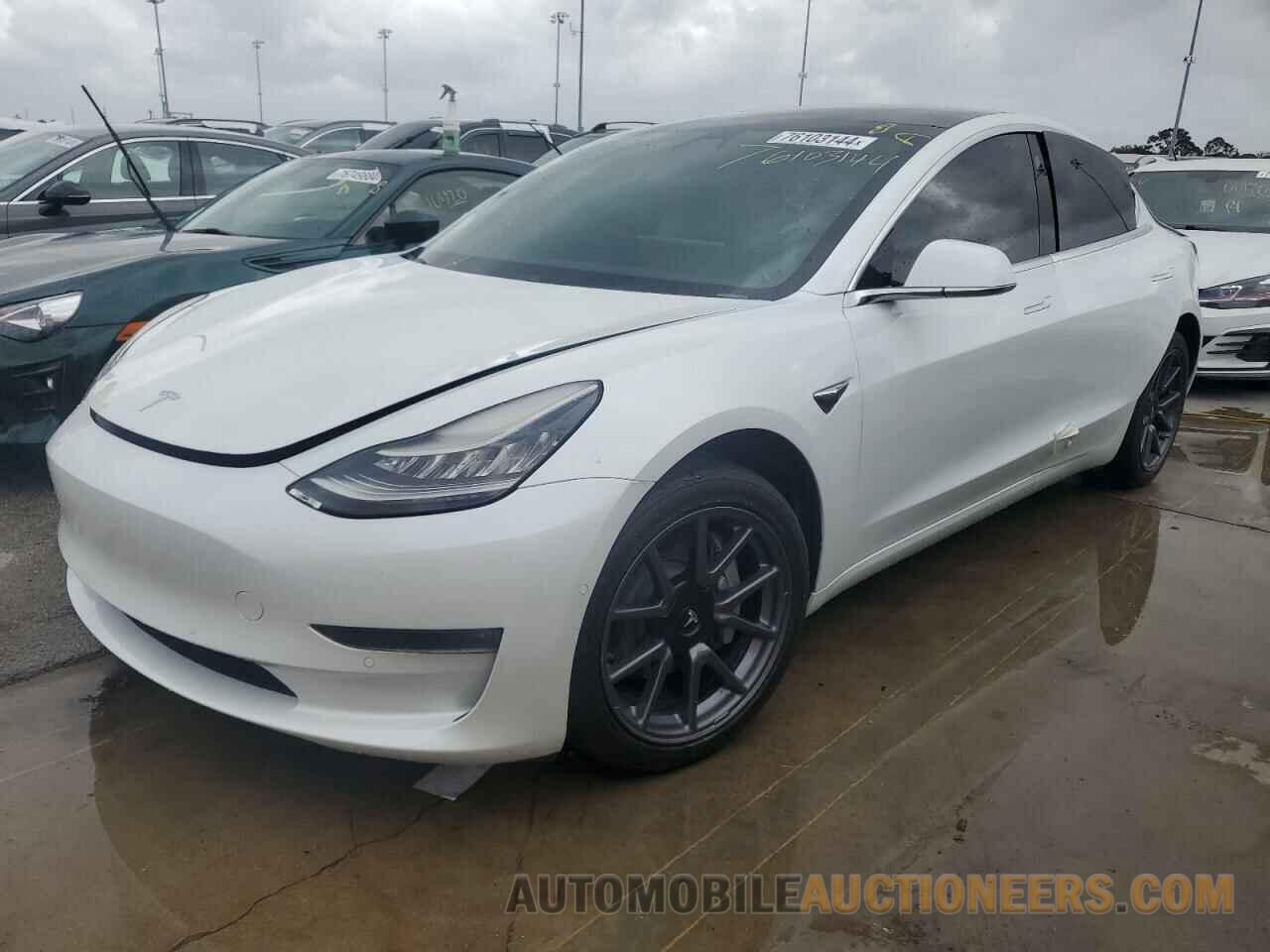 5YJ3E1EB3KF408415 TESLA MODEL 3 2019