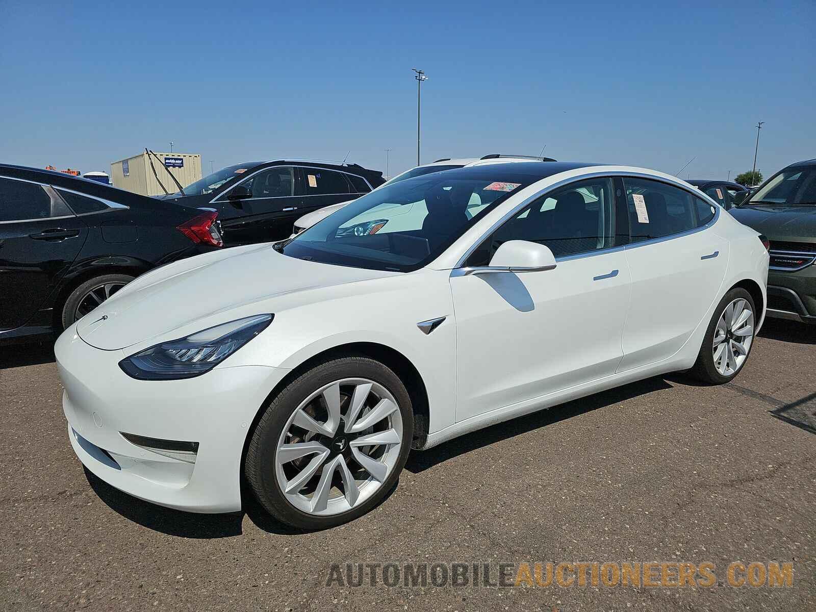 5YJ3E1EB3KF477797 Tesla Model 3 2019