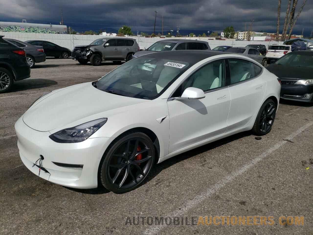 5YJ3E1EB3KF514413 TESLA MODEL 3 2019