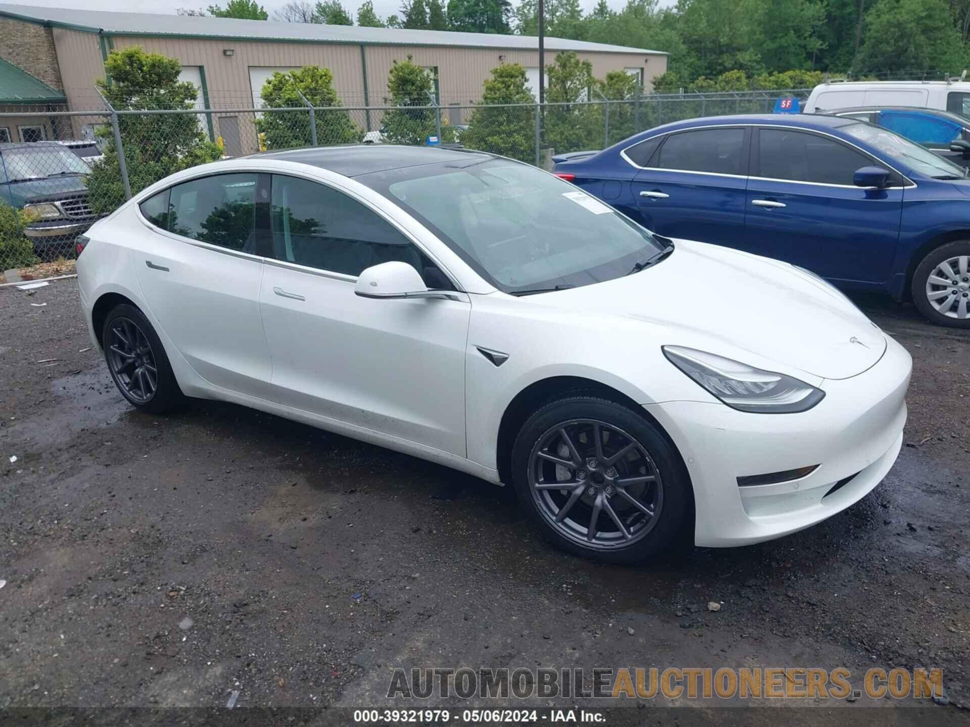 5YJ3E1EB3LF618823 TESLA MODEL 3 2020