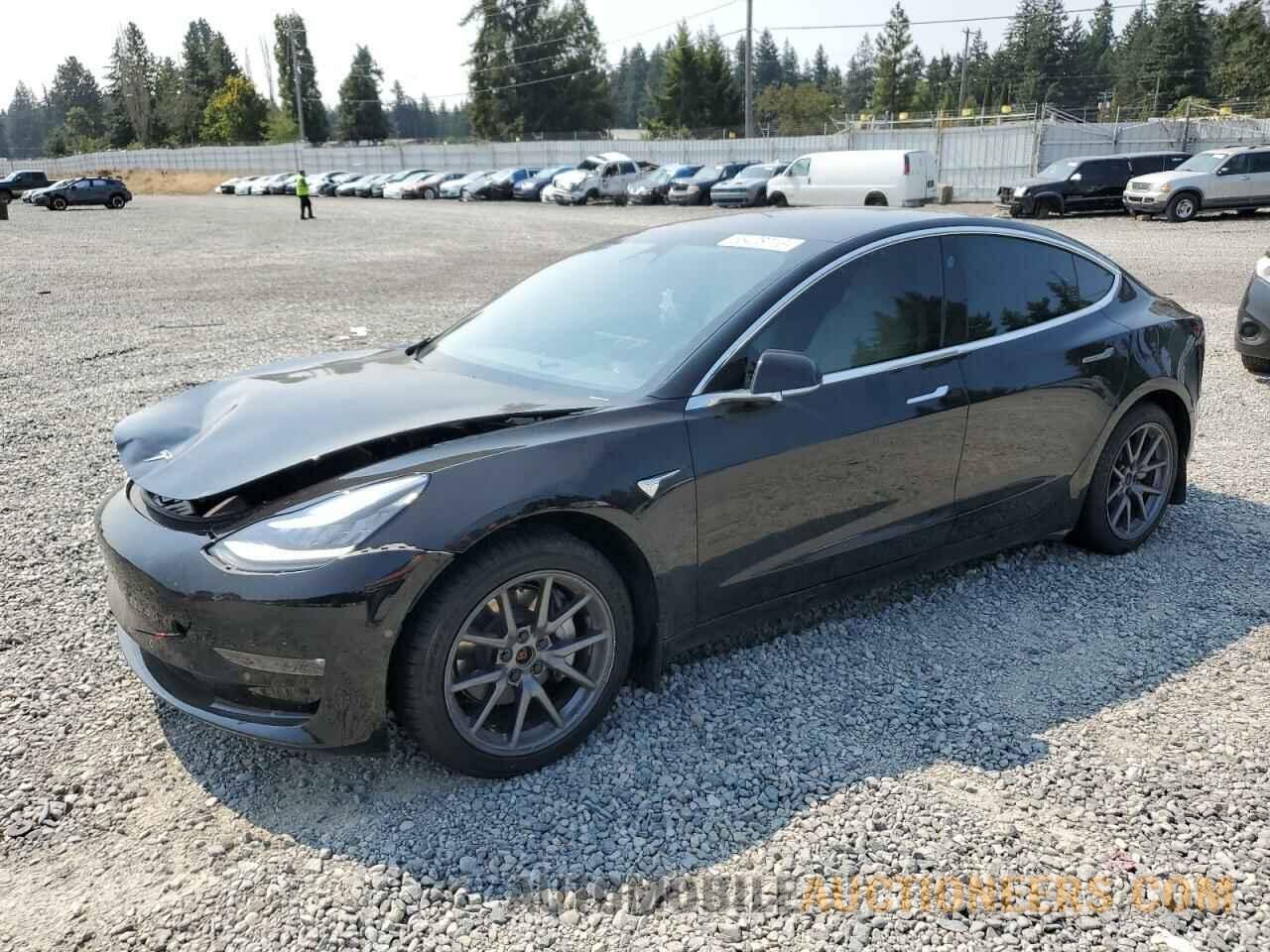 5YJ3E1EB3LF638957 TESLA MODEL 3 2020