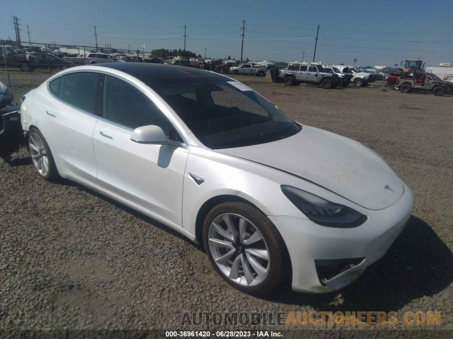 5YJ3E1EB3LF667780 TESLA MODEL 3 2020