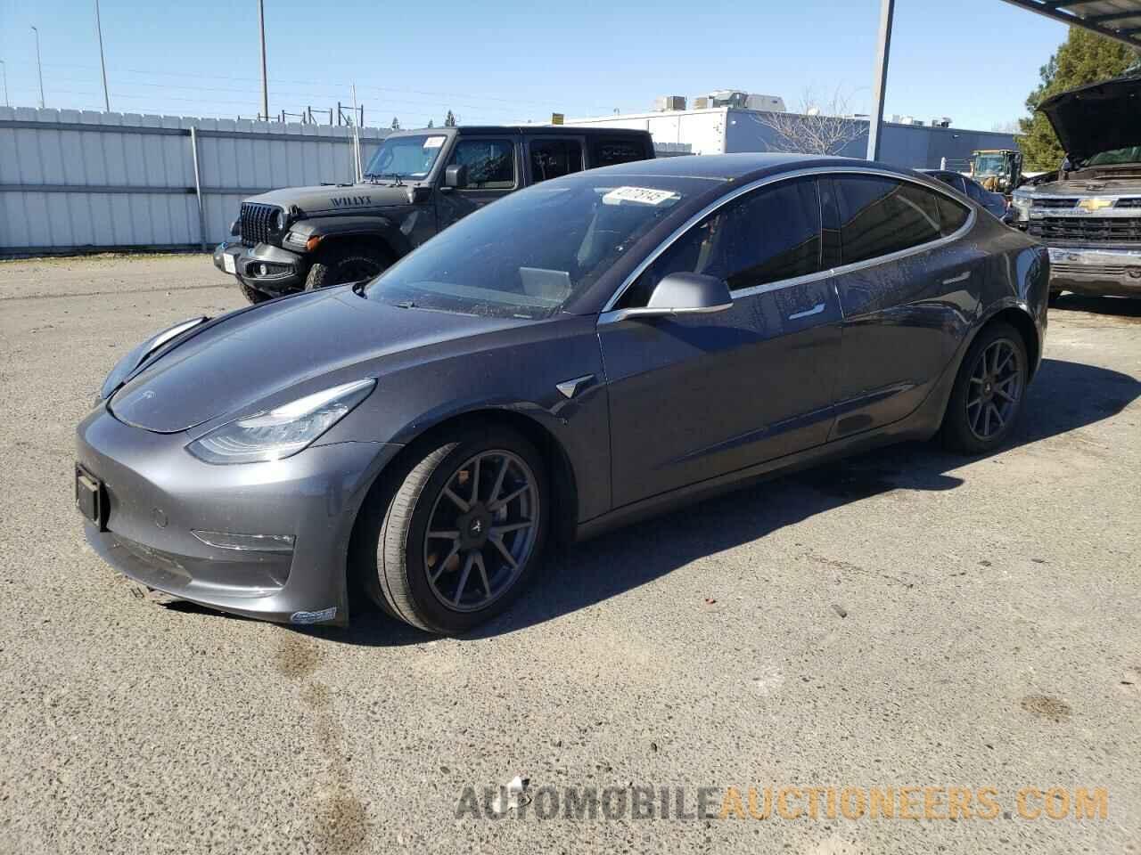 5YJ3E1EB3LF734913 TESLA MODEL 3 2020