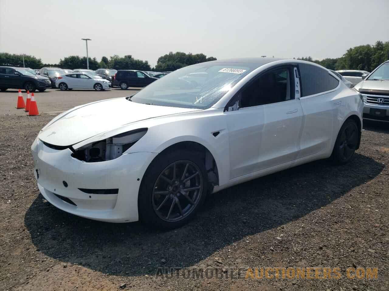 5YJ3E1EB3LF735267 TESLA MODEL 3 2020