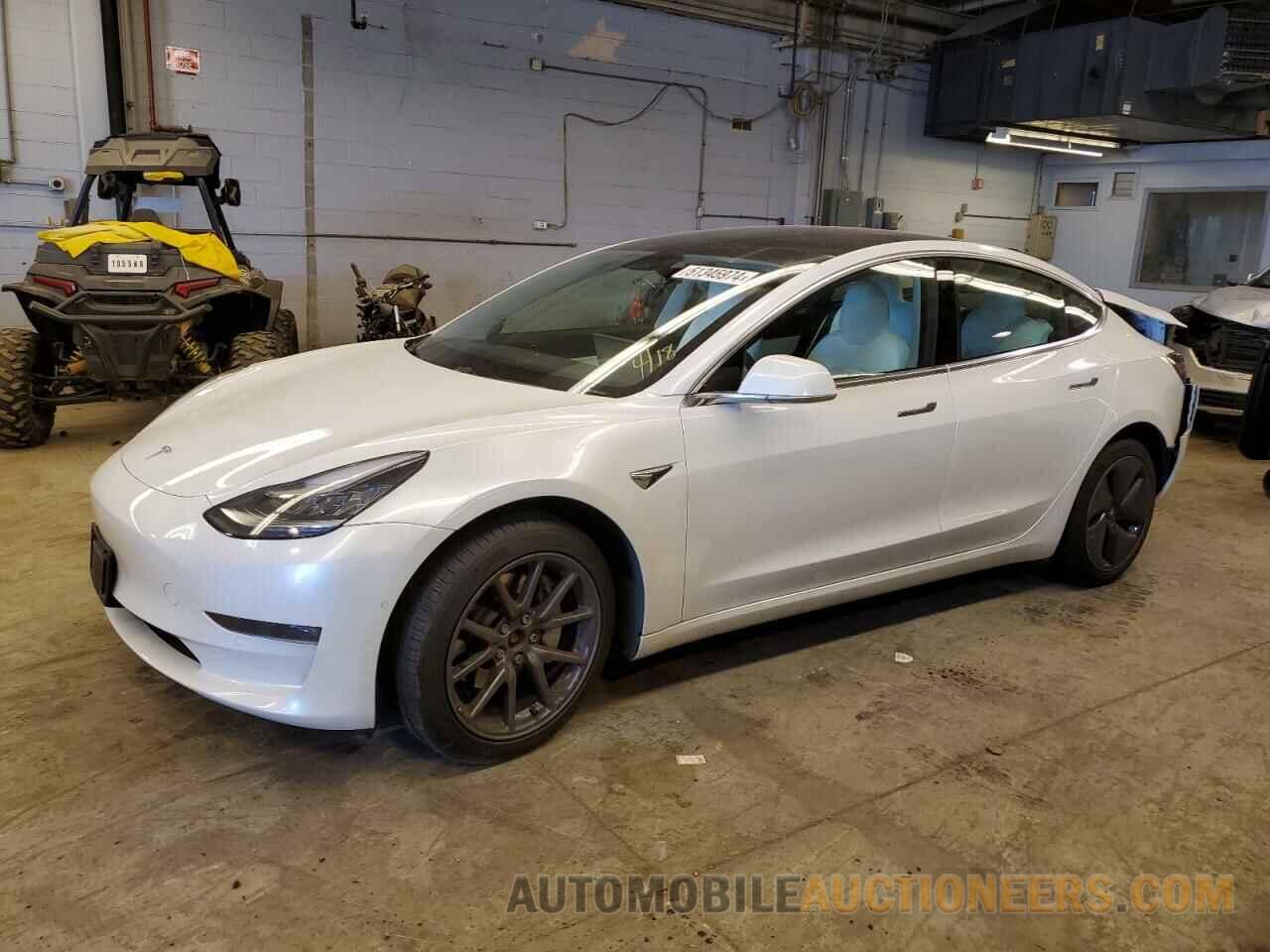 5YJ3E1EB3LF735902 TESLA MODEL 3 2020