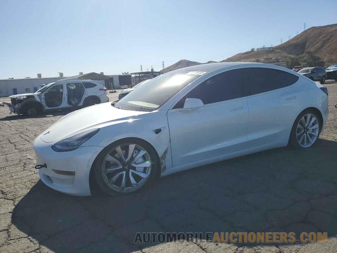 5YJ3E1EB3LF807228 TESLA MODEL 3 2020