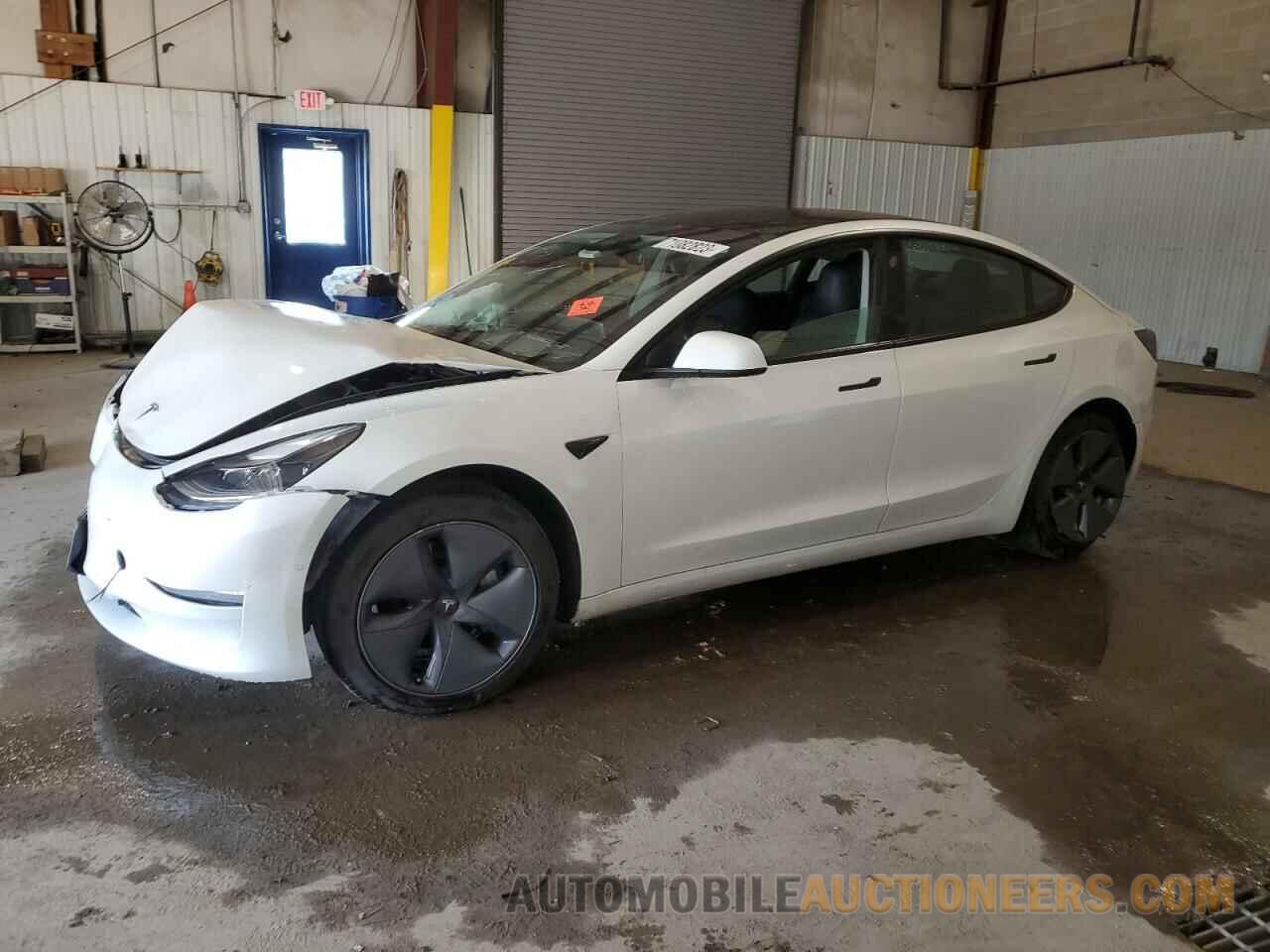 5YJ3E1EB3MF044886 TESLA MODEL 3 2021