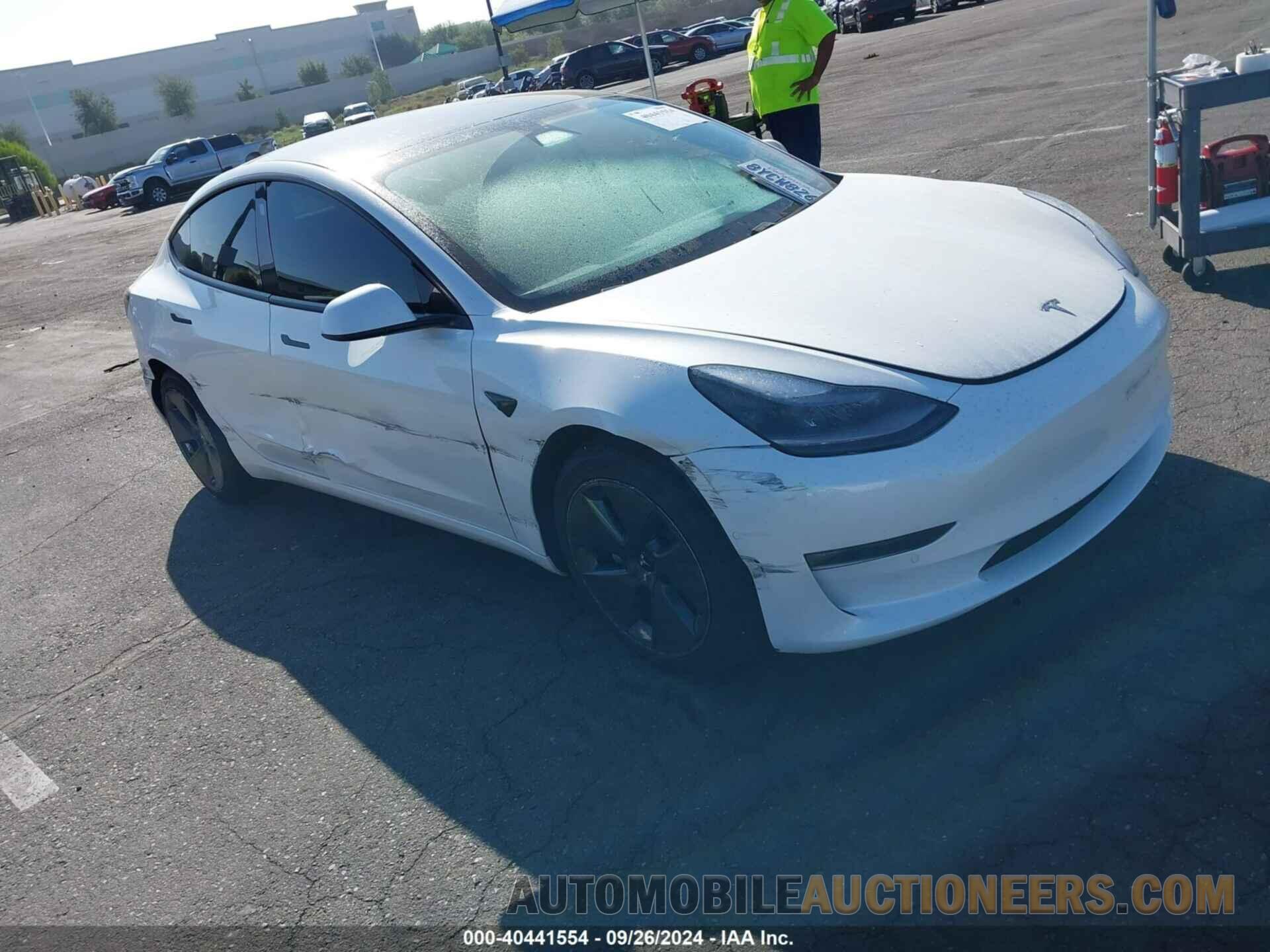 5YJ3E1EB3MF054964 TESLA MODEL 3 2021