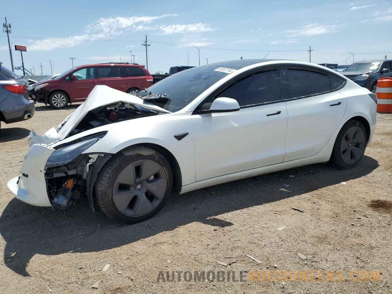 5YJ3E1EB3MF063230 TESLA MODEL 3 2021