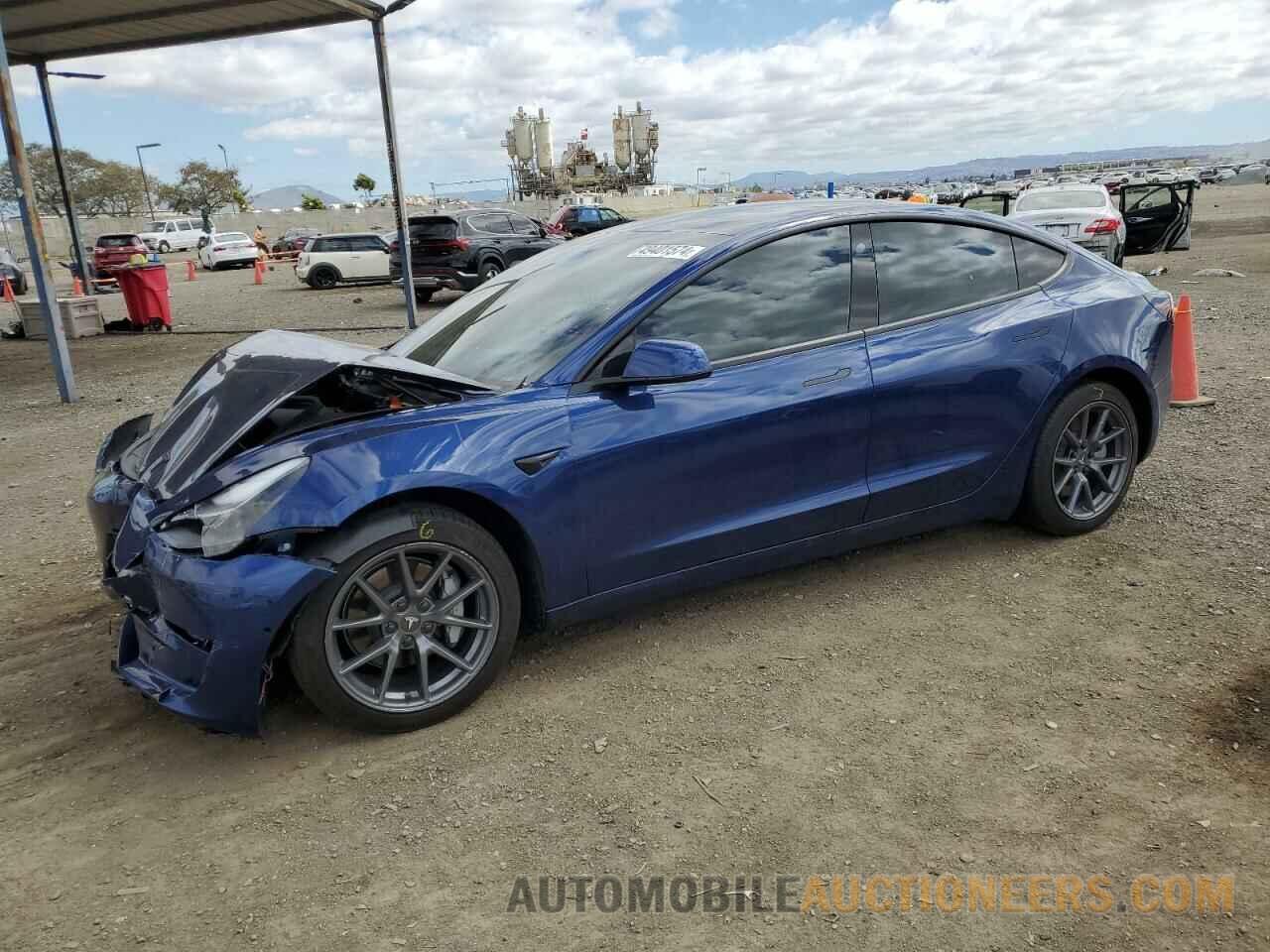 5YJ3E1EB3MF082957 TESLA MODEL 3 2021