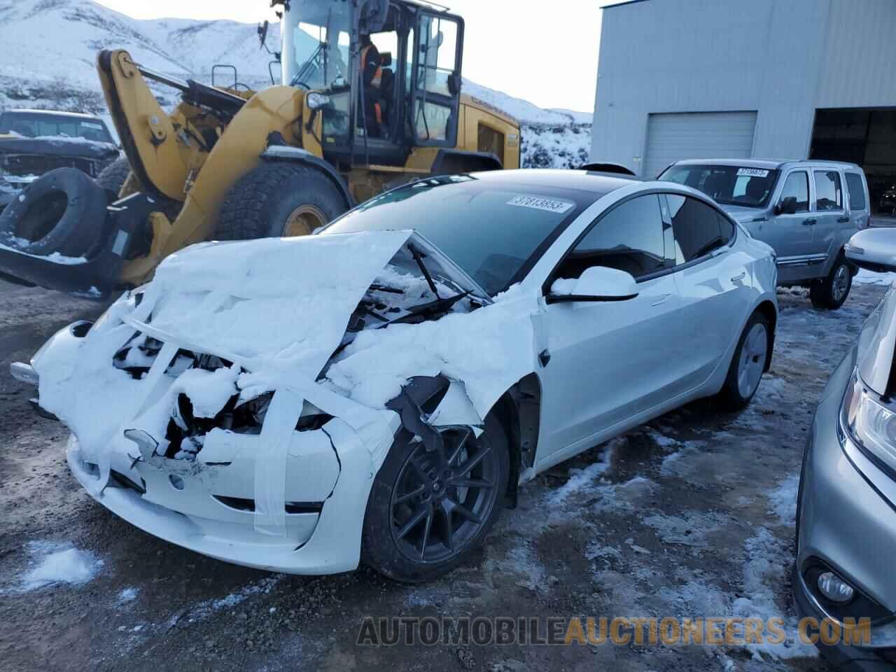 5YJ3E1EB3MF928472 TESLA MODEL 3 2021