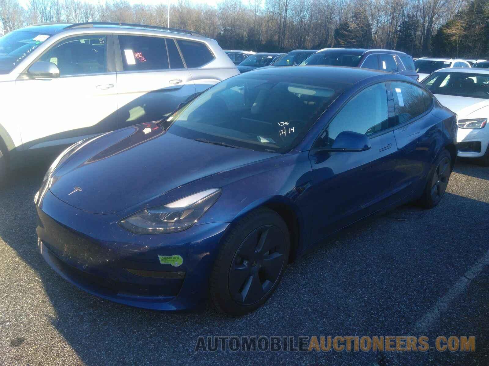 5YJ3E1EB3NF132631 Tesla Model 3 2022