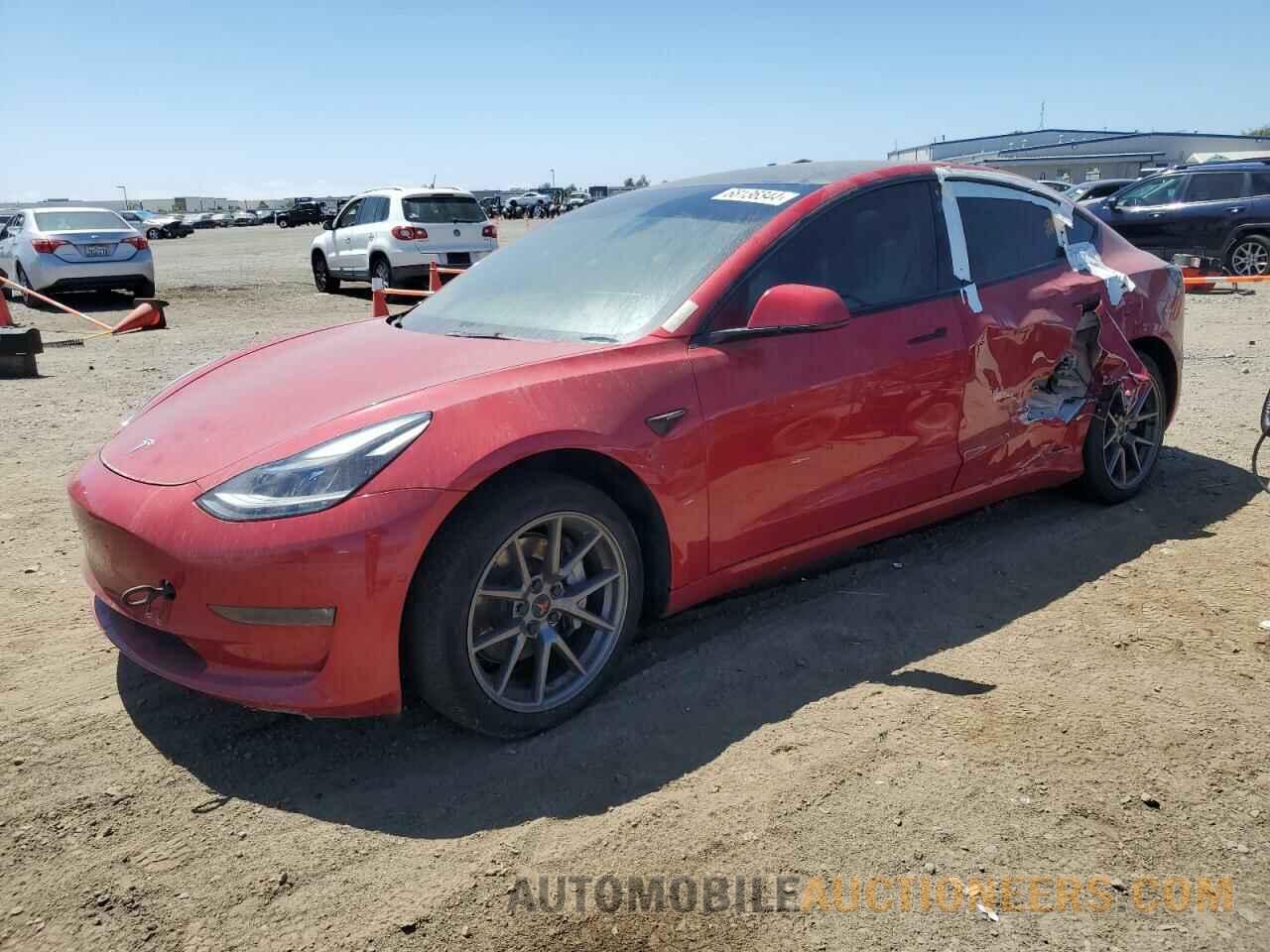 5YJ3E1EB3NF137893 TESLA MODEL 3 2022