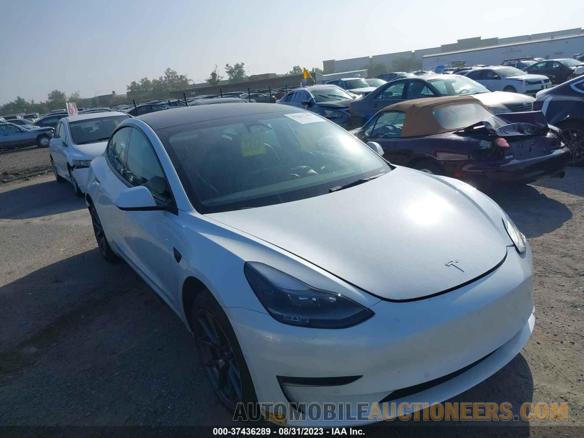 5YJ3E1EB3NF138686 TESLA MODEL 3 2022