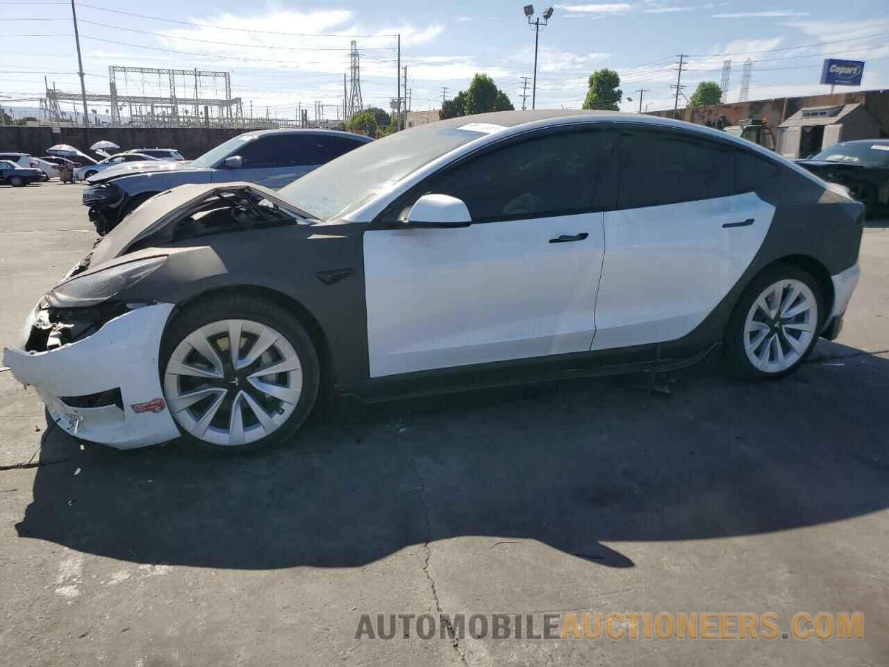 5YJ3E1EB3NF143581 TESLA MODEL 3 2022