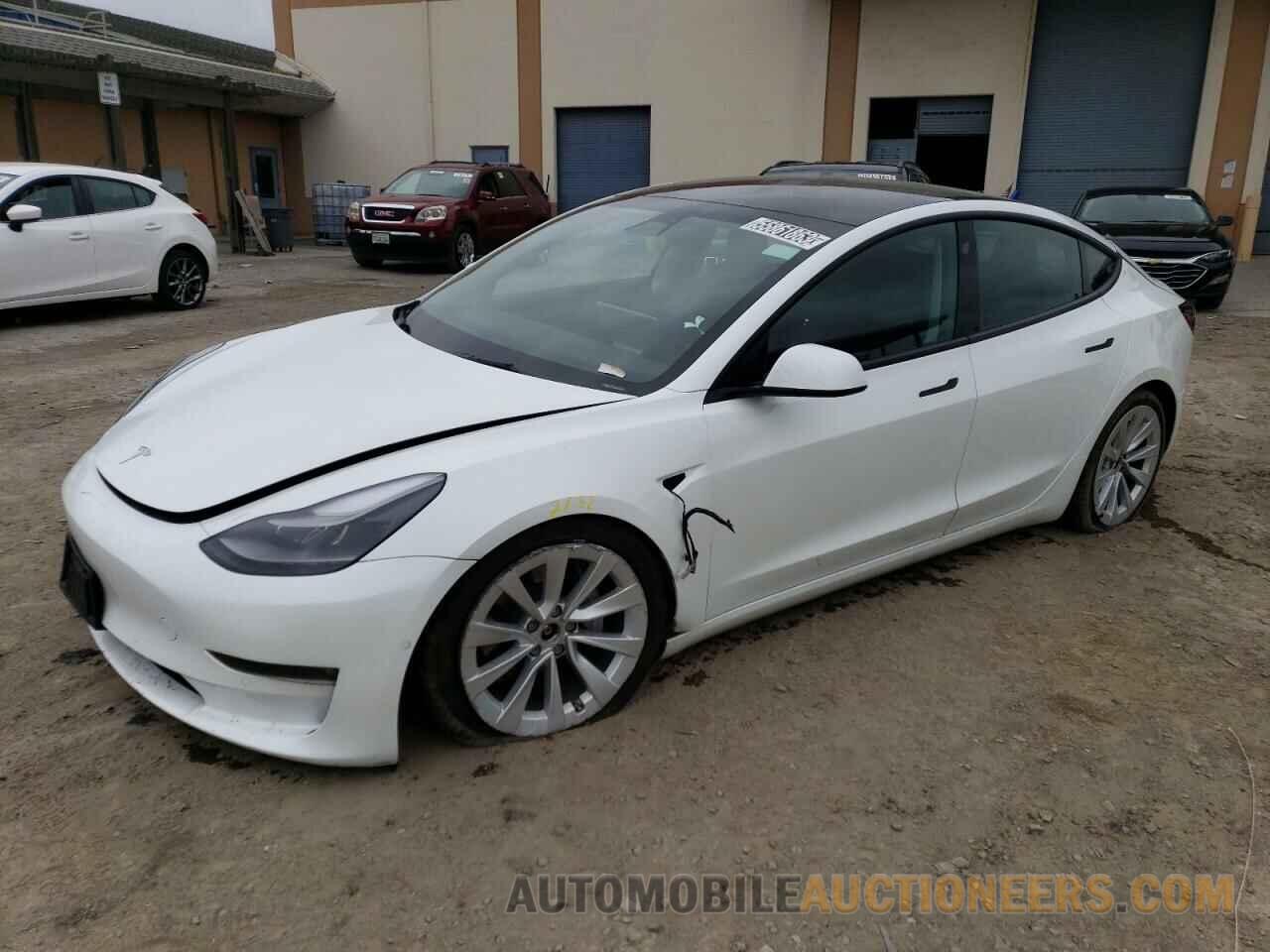 5YJ3E1EB3NF145203 TESLA MODEL 3 2022