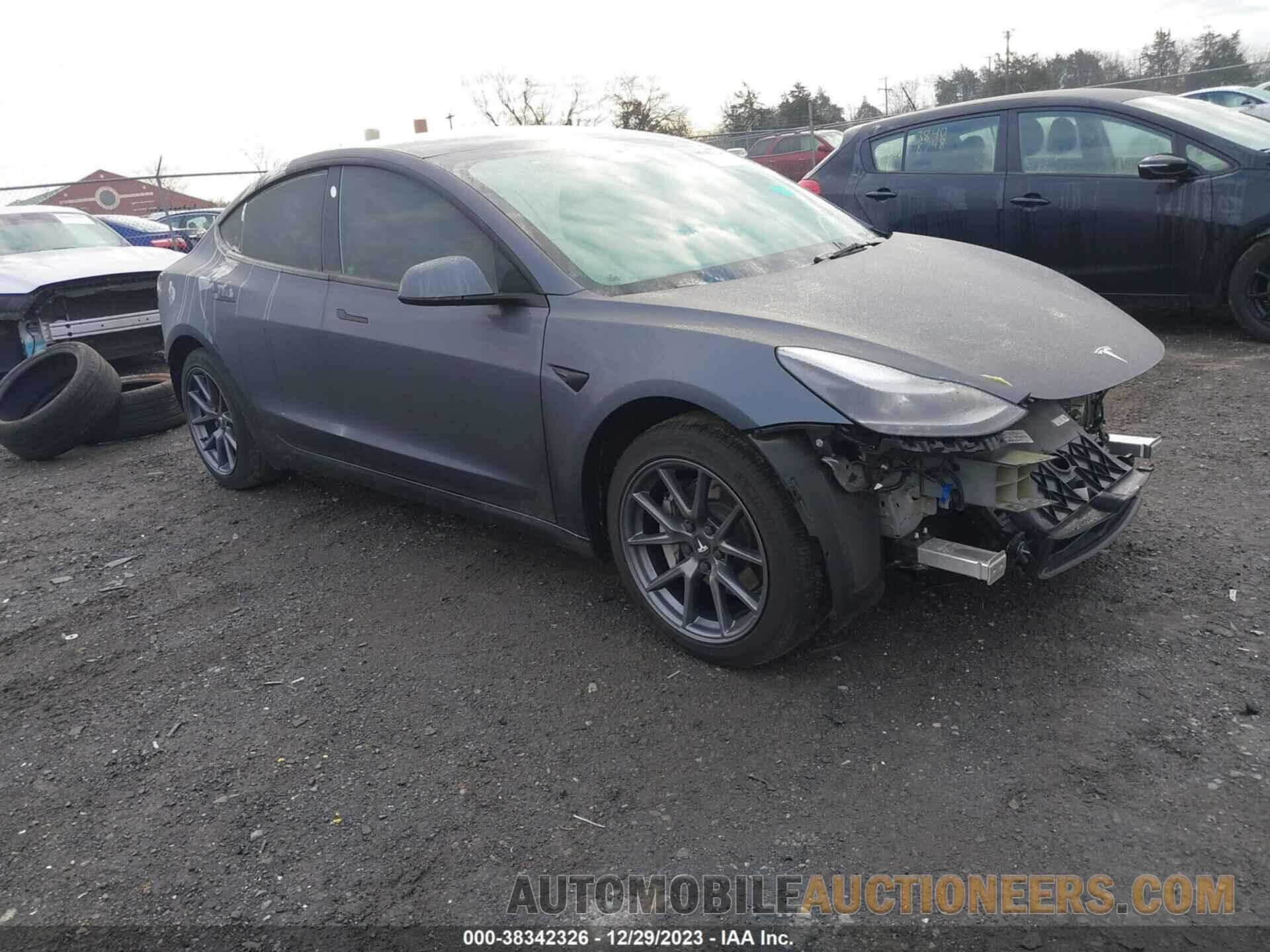 5YJ3E1EB3NF152457 TESLA MODEL 3 2022