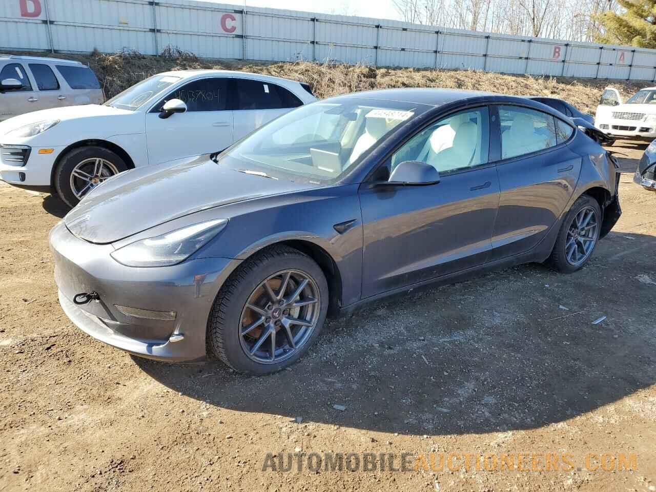 5YJ3E1EB3NF152653 TESLA MODEL 3 2022