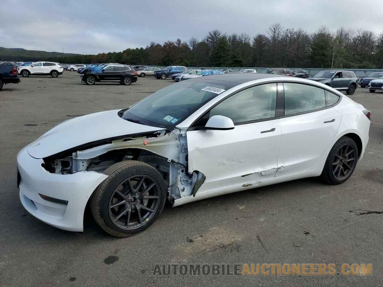 5YJ3E1EB3NF164477 TESLA MODEL 3 2022