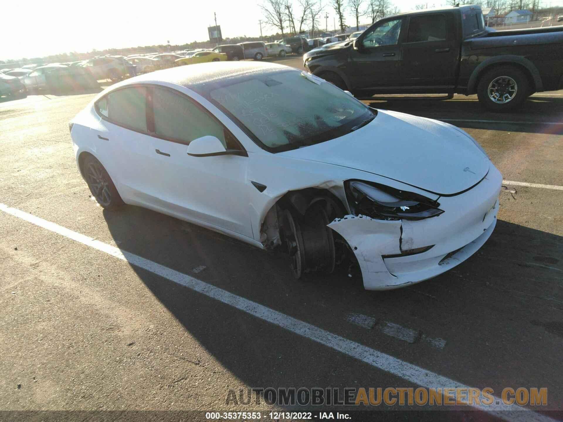 5YJ3E1EB3NF183157 TESLA MODEL 3 2022