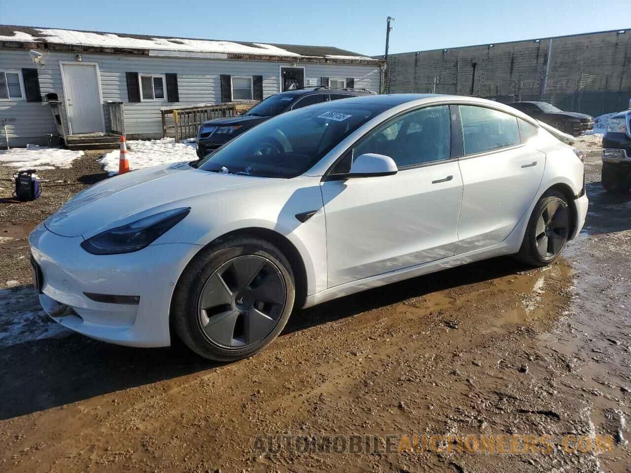 5YJ3E1EB3NF184275 TESLA MODEL 3 2022