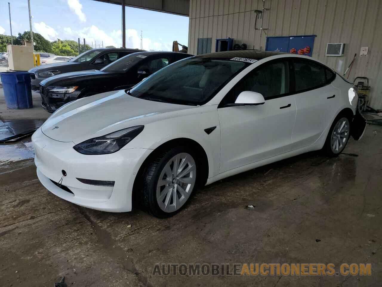 5YJ3E1EB3NF187984 TESLA MODEL 3 2022