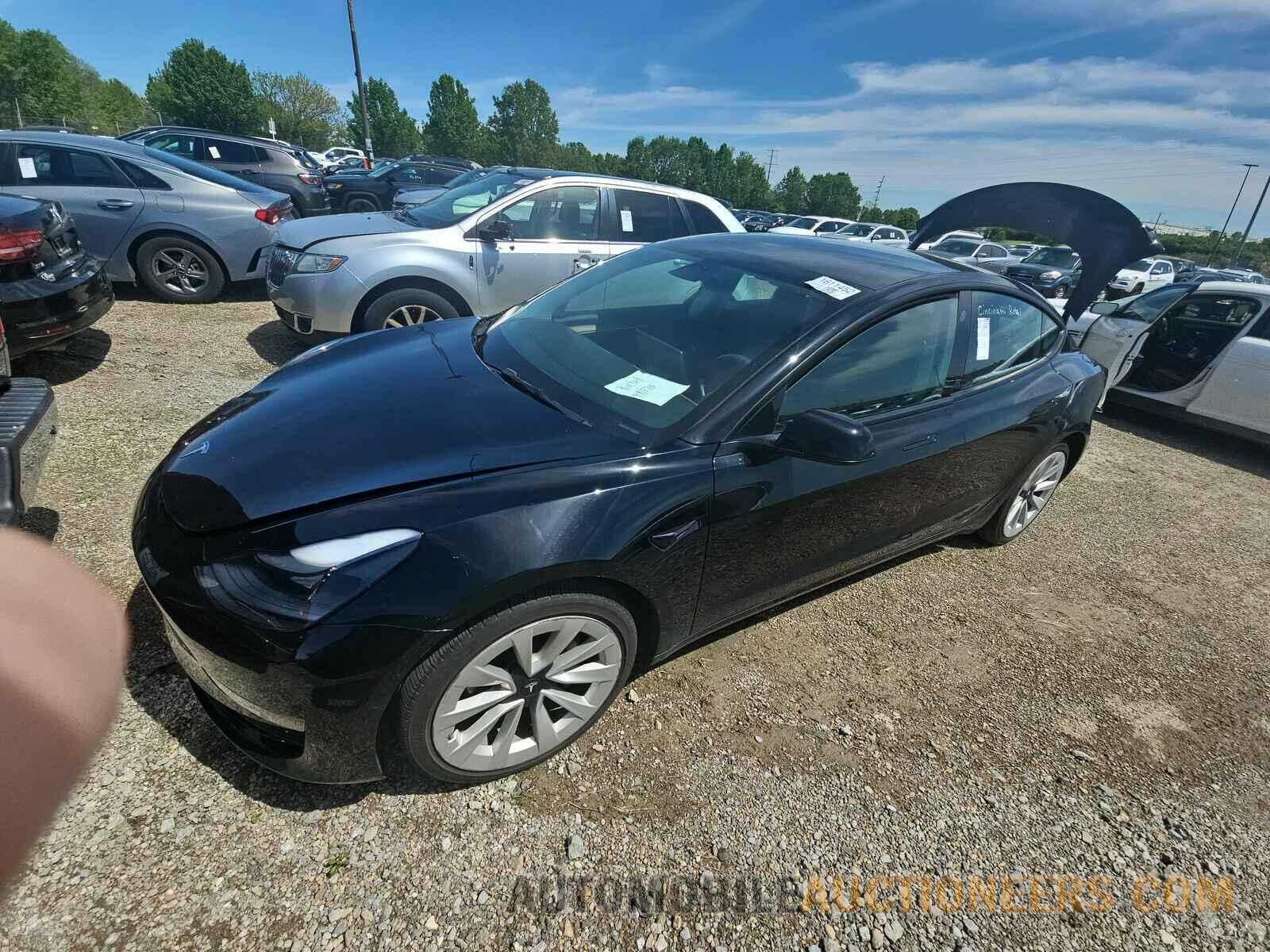 5YJ3E1EB3NF189184 Tesla Model 3 2022