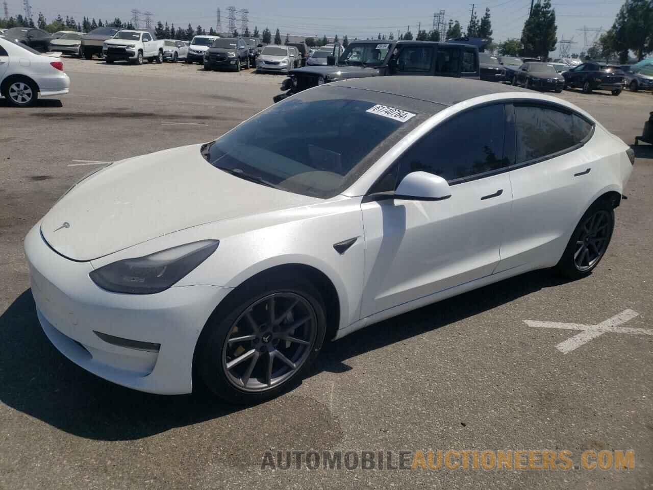 5YJ3E1EB3NF211961 TESLA MODEL 3 2022