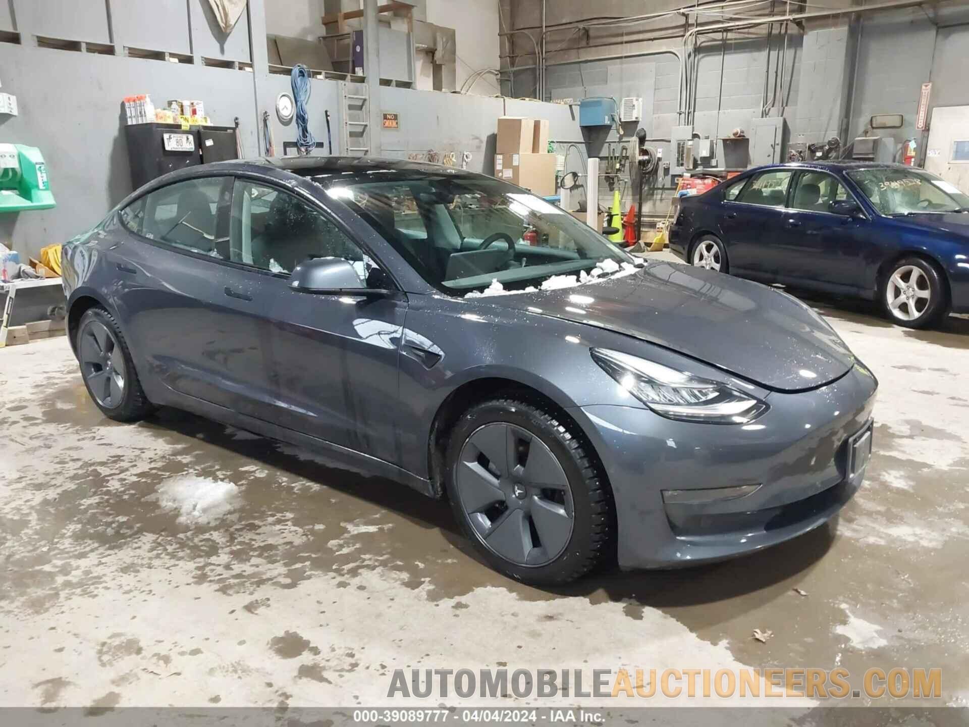 5YJ3E1EB3NF243051 TESLA MODEL 3 2022