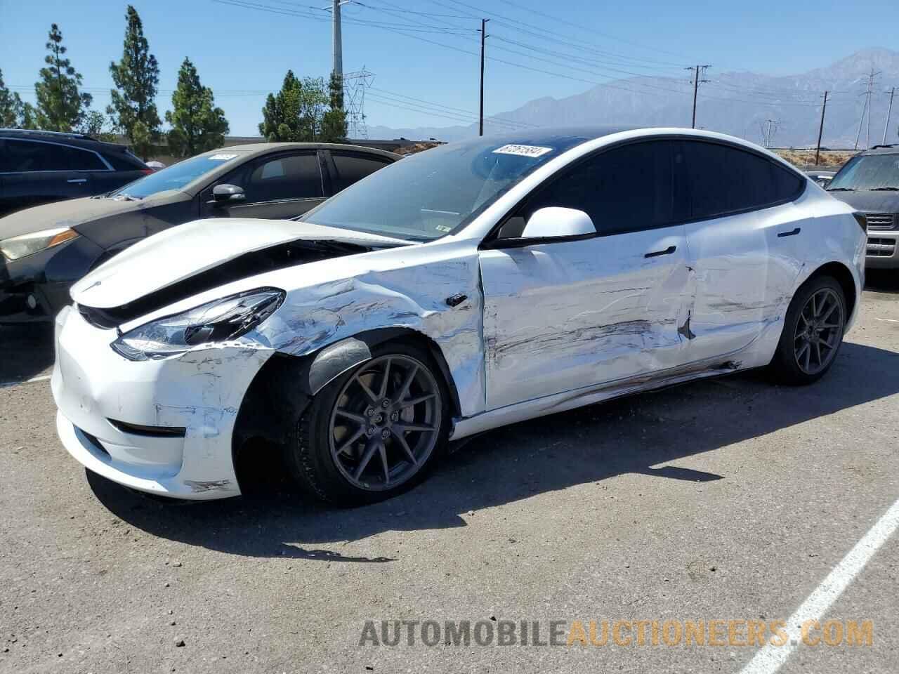 5YJ3E1EB3NF252235 TESLA MODEL 3 2022