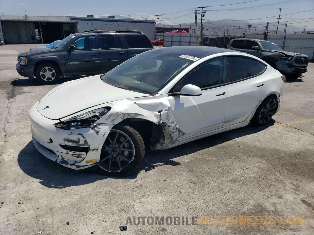 5YJ3E1EB3NF253434 TESLA MODEL 3 2022